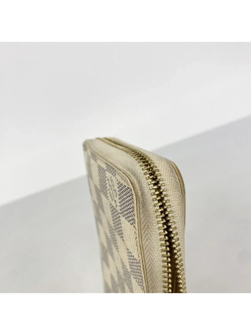 Louis Vuitton Wallet Damier Azur Zippy White